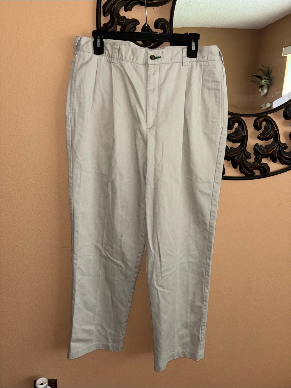 Vintage Tommy Hilfiger Pleated Khaki Chino Pants Mens 34X30 90s Streetwear